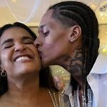 Oruam aparece aos prantos após prisão da mãe e compartilha mensagem recebida antes da operação